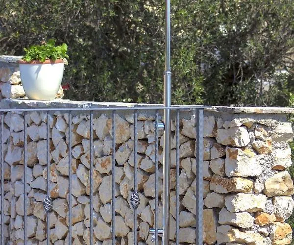 Dalmatian Stone Burica 度假居 Vinišće